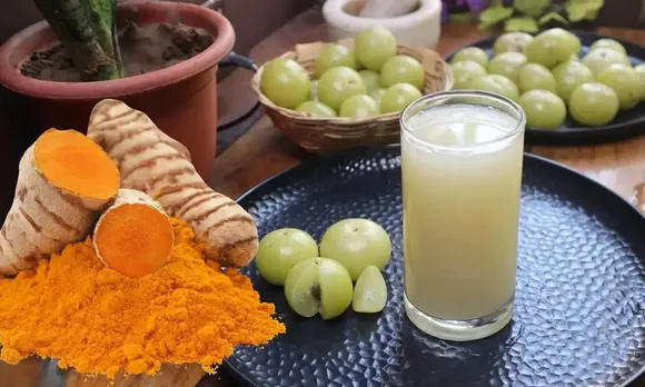 Amla Water With Turmeric