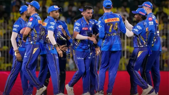 IPL 2026 Mumbai indians wants to trade 2 spinners from kkr or srh for upcoming season