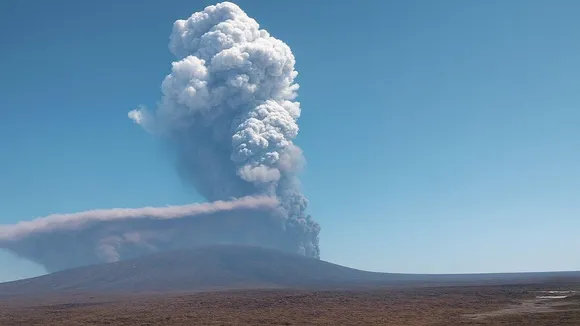 Hayli Gubbi volcano