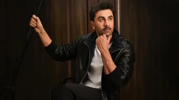 Ranbir Kapoor eating fish curry in dining with the kapoors episode video viral trolled by fans