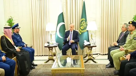 Saudi General Pak PM Meeting