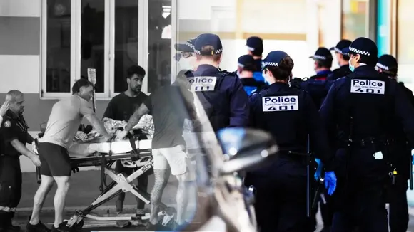 London Berlin NewYork tightening security for Hanukkah after Sydney Bondi Beach Shooting