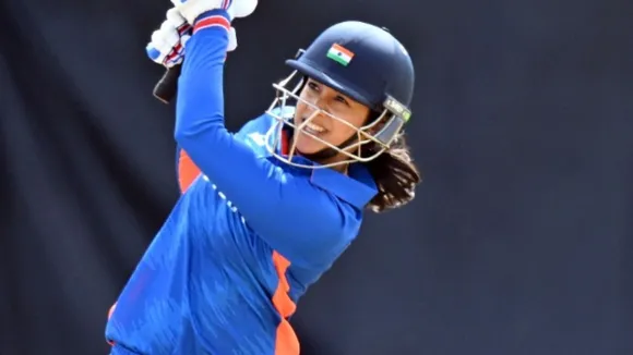 smriti mandhana hit most-sixes-in-women-t20-international-cricket-for-india leave behind harmanpreet kaur