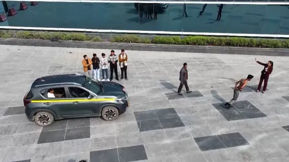 Abhishek Chaubey-bahubali-live-saturday-night-news-nation-tv-