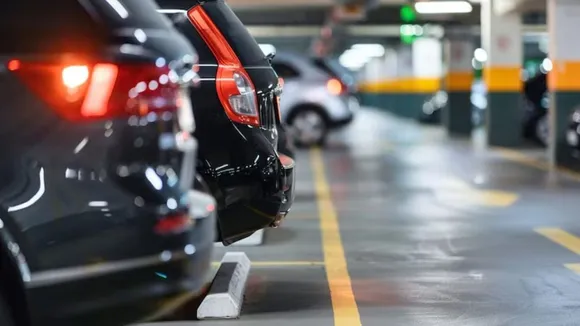 Noida 3 more Puzzle Parking know how it is Different From Normal