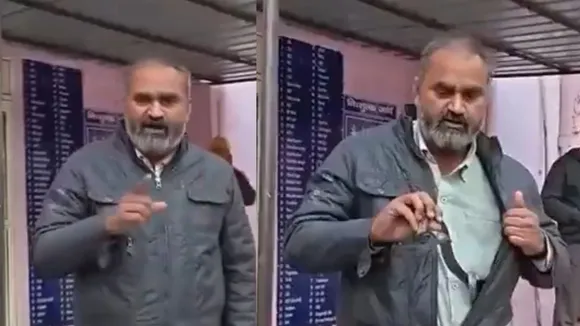 viral video mathura snake bite