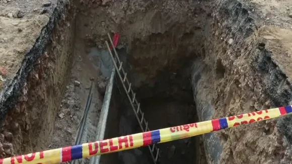 Delhi Janakpuri News Kamal Mother-Father anniversary