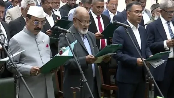 Shadow Cabinet Bangladesh, शेडो कैबिनेट बांग्लादेश, Bangladesh Shadow Cabinet 2026, What is Shadow Cabinet in Bangladesh, NCP Shadow Cabinet,Jamaat-e-Islami Shadow Cabinet, Tarique Rahman Government Opposition, बांग्लादेश विपक्ष शेडो कैबिनेट