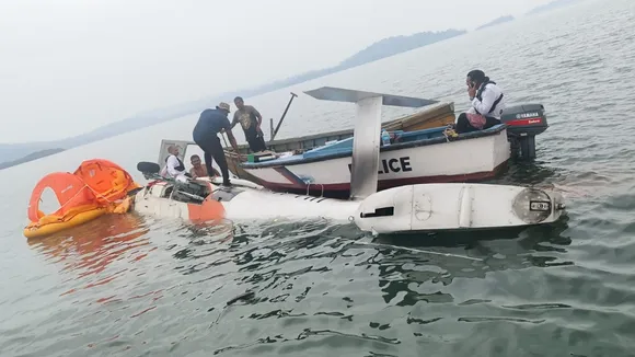 Helicopter crash in Sea