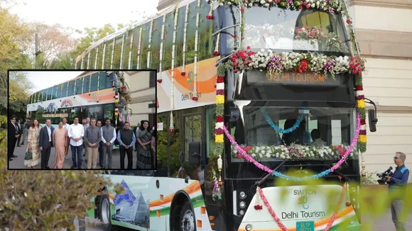 Deli-double-decker-bus