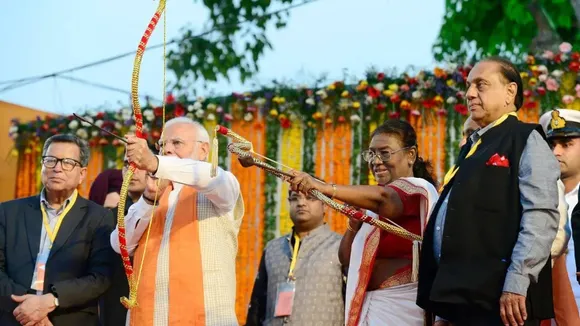 pm modi burning ravan