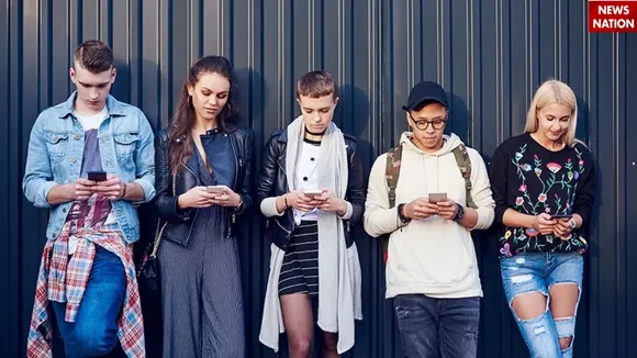 Gen Z (Social Media)