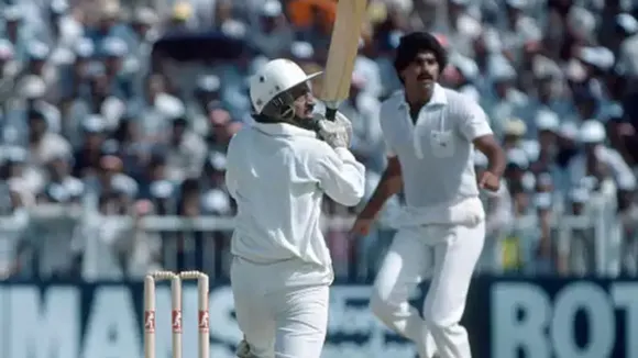 3 cricketers who played for India and Pakistan 