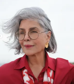 जब लिफ्ट में हुई जीनत अमान और सब्यसाची की मुलाकात, अभिनेत्री ने सुनाया मजेदार किस्सा
