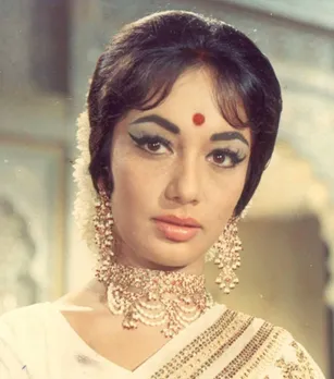 जन्मदिन विशेष: राज कपूर की फिल्म 'श्री 420' से शुरू हुआ साधना शिवदासानी का सफर, बनीं बॉलीवुड की स्टाइल आइकॉन