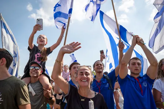 Hostages Return to Israel