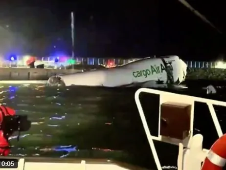 air crash in hong kong