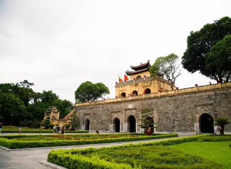 Vietnam's top legislature to pass 53 bills, resolutions at 10th session