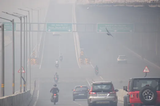 A Layer of Smog Engulfs Gurugram