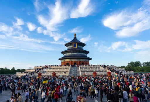 2025 की पहली तीन तिमाहियों में चीन में लगभग 5 अरब घरेलू यात्राएं हुईं