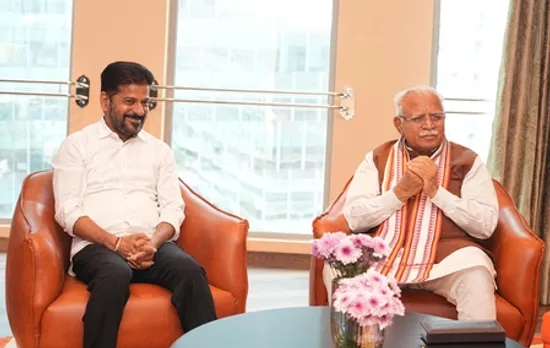 Telangana CM seeks Centre's help for mega projects