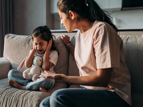 बिस्तर पर पेशाब करता है बच्चा? सिर्फ तन की नहीं, मन की भी है परेशानी