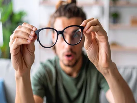 सर्दियों में सबसे ज्यादा प्रभावित होती हैं आंखें, आयुर्वेद में बताए गए हैं नेत्र की कमजोरी को दूर करने के उपाय