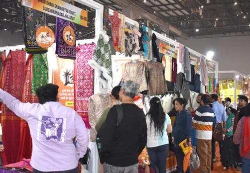 खादी महोत्सव में 3.20 करोड़ की रिकॉर्ड बिक्री, पिछले वर्ष से 42% की वृद्धि