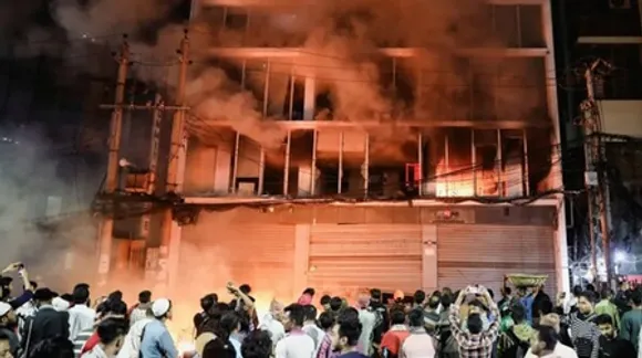 Violence erupts in Bangladesh after death of radical leader Sharif Osman Hadi