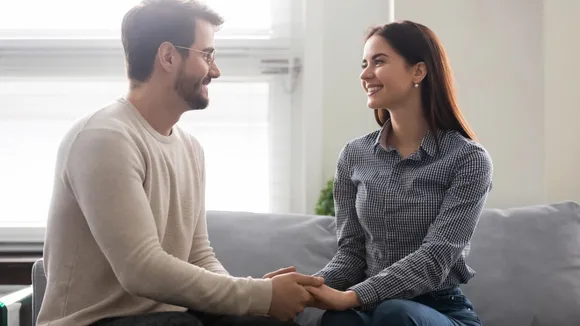 Relationship Tips: लड़कों की ये आदतें छू लेतीं हैं लड़कियों का मन, इनमें से अगर हैं आप तो मैग्नेट की तरह होंगी आकर्षित 
