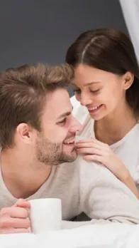 हर सुबह अपने लव पार्टनर को कभी न कहें गुड मॉर्निंग, ऐसे करें विश