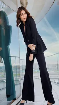 बॉसी लुक में नजर आईं कृति, देखें दमदार फोटोज