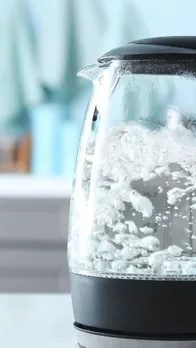 Benefits of drinking hot water: गर्म पानी पीने के क्या फायदे हैं?