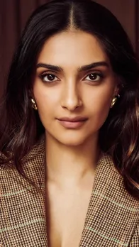 बॉसी लुक में सोनम कपूर ने दिए खूबसूरत पोज, देखें तस्वीरें