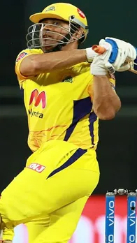 IPL : इस खिलाड़ी ने लगाए हैं 300 से  ज्‍यादा छक्‍के, बाकी कोई आसपास भी