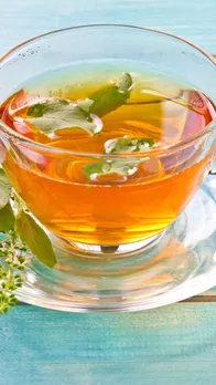 Benefits of tea: बारिश में चाय पीना सेहत के लिए क्यों हैं फायदेमंद
