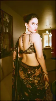 PHOTOS: ओरगेंजा साड़ी पहन तमन्ना भाटिया लगीं कयामत, देखें यहां