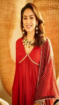 रेड शरारा सेट में मीरा राजपूत ने ढाया कहर, देखें कातिलाना अंदाज