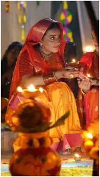 Akshara Singh ने ऐसे मनाया छठ का त्योहार, फैमिली के साथ शेयर की PICS