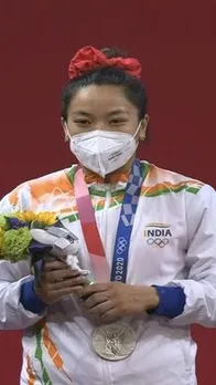 Tokyo Olympics 2020 : मीराबाई चानू ने भारत को दिलाया पहला सिल्वर मेडल