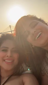 एक्ट्रेस से कम नहीं हैं निया शर्मा की मम्मी ऊषा शर्मा