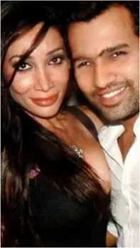 रोहित शर्मा को डेट कर चुकी हैं सोफिया हयात, देखें Killer लुक्स