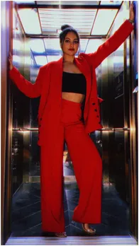 Valentine Week में रेड पहनकर हॉट लगीं सोनाक्षी सिन्हा, देखें किलर PICS