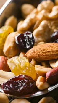 बिना भिगोए नहीं खाने चाहिए ये ड्राई फ्रूट्स!