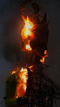 Happy Dussehra 2023 Wishes: दशहरे पर दोस्तों-रिश्तेदारों को भेजे संदेश