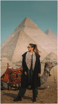 PICS: रेगिस्तान घूमने निकलीं सोनाक्षी सिन्हा, इजिप्ट में मनाया नया साल