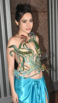 Urfi Javed ने फिर पहनी अजीबोगरीब ड्रेस, यूजर्स बोले छपरी गर्ल