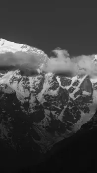 माउंट एवरेस्ट से भी छोटी चोटी है कैलाश, फिर क्यों चढ़ नहीं पाए लोग?
