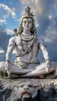 Sawan 2024 : सावन का महीना भगवान शिव को क्यों है इतना प्रिय!