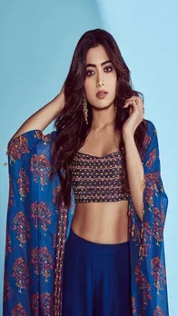 साउथ एक्ट्रेस रश्मिका है बहुत खूबसूरत, देखें Ethnic लुक